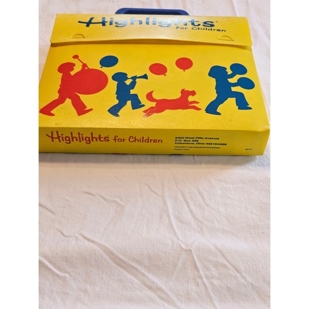 Highlights for Children Yellow Carrying Case and Playful Graphics 95'‎ 98'